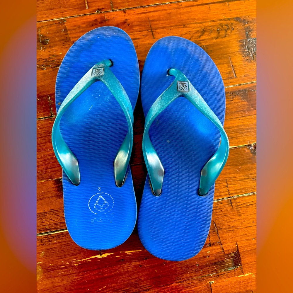 Reef flip-flop size 8 royal blue